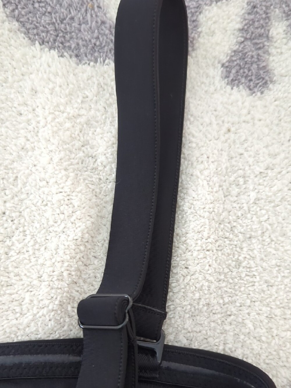 Old Navy Black Bandeau Top with Removable Straps - Picture 2 of 4